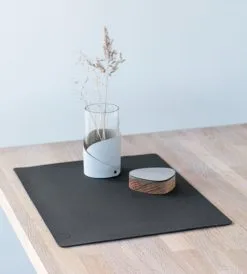 LIND DNA Set De Table Square Core L -magasin de tapis 503035 01 3 EnvironmentImage da78e8a5d8