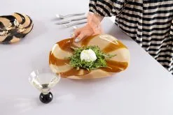 ByOn Plat Curve Brown-beige -magasin de tapis 508616 01 10 EnvironmentImage 65387da6b8